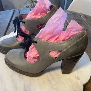 John Fluevog  -Hopscotch Mary Janes  Size 11